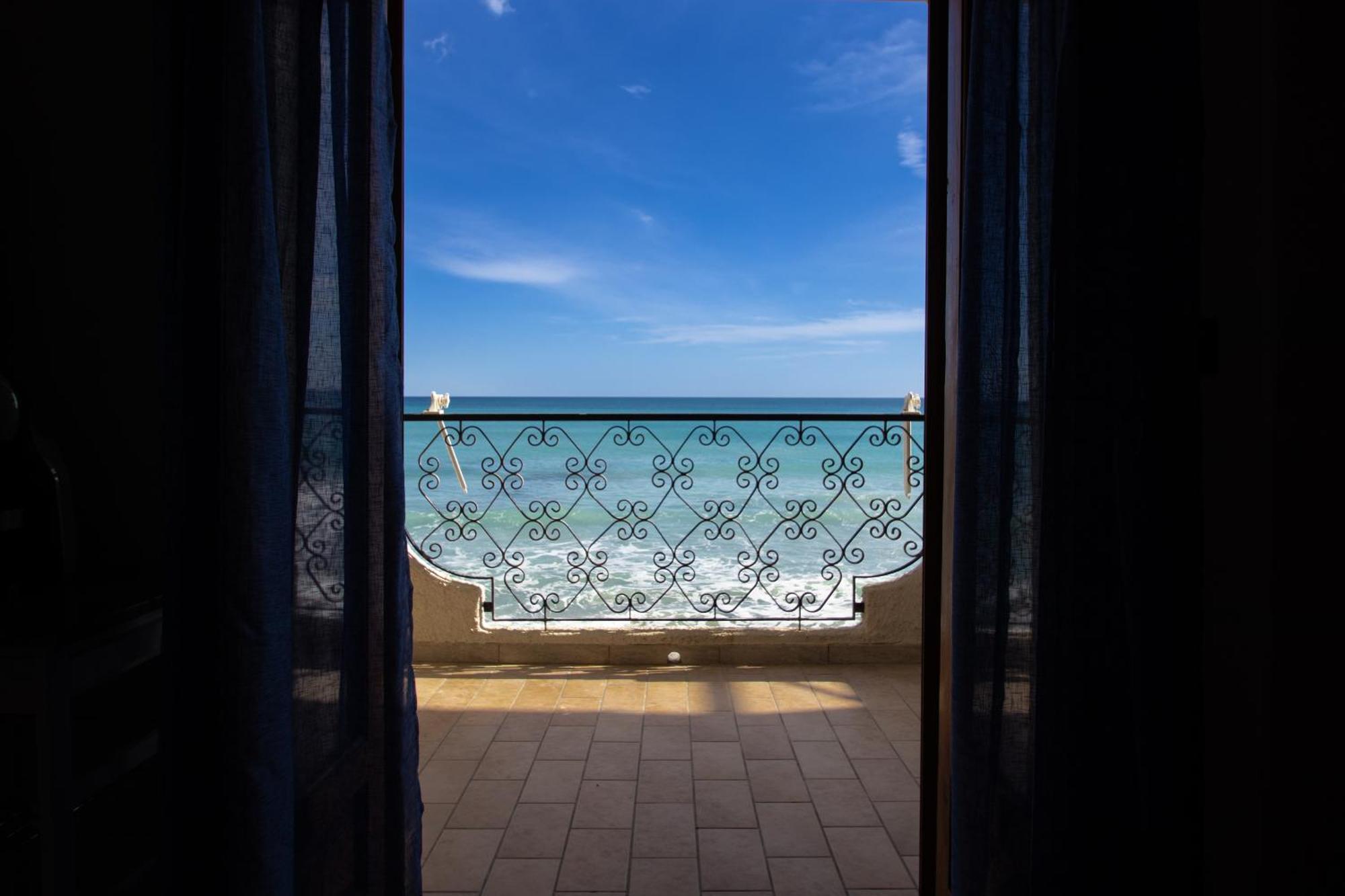 Villa Pinuccia Lido di Noto ภายนอก รูปภาพ